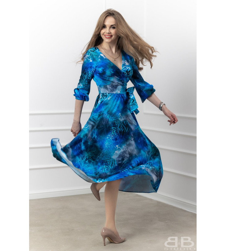 Midi sukienka rozkloszowana Donatella niebieska wzór